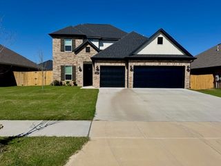 5302 SW Firethorn Lane, Bentonville, AR 72713