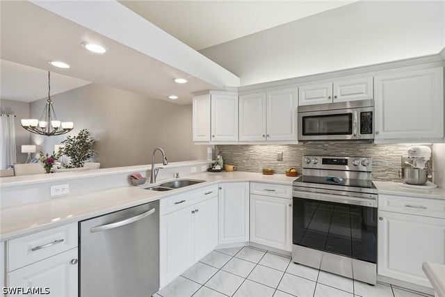 14515 Grey Fox Run 119, Naples, FL 34110