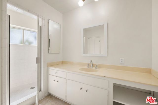 2370 Nichols Canyon Road, Los Angeles, CA 90046