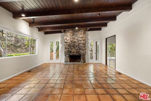 2370 Nichols Canyon Road, Los Angeles, CA 90046