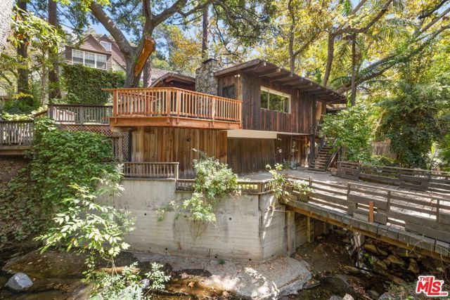 2370 Nichols Canyon Road, Los Angeles, CA 90046