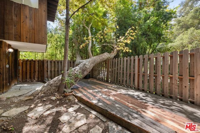 2370 Nichols Canyon Road, Los Angeles, CA 90046
