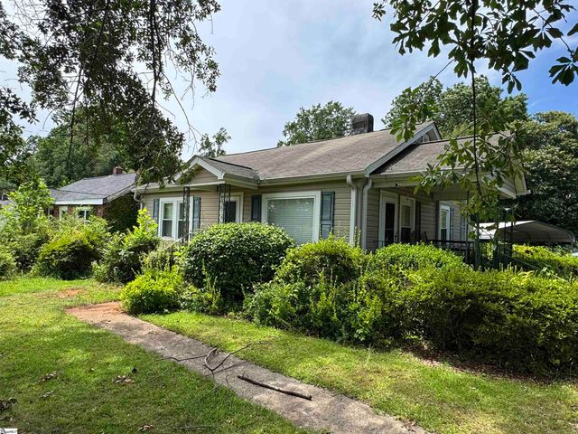 302 West Road, Greenville, SC 29690