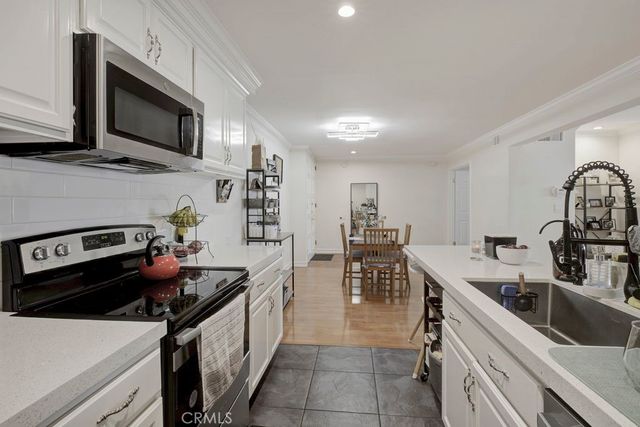 5334 Lindley, Los Angeles, CA 91316