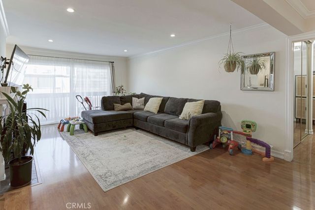 5334 Lindley, Los Angeles, CA 91316