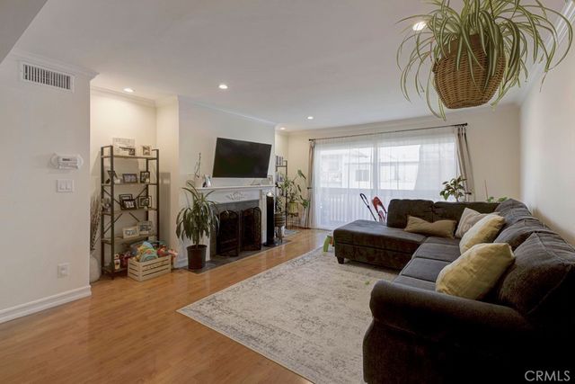 5334 Lindley, Los Angeles, CA 91316