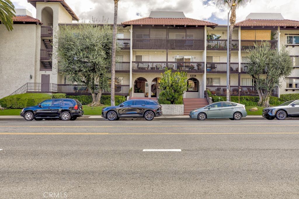 5334 Lindley, Los Angeles, CA 91316