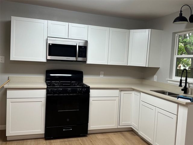 901 N Blanche Street, Terrell, TX 75160