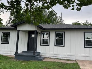901 N Blanche Street, Terrell, TX 75160