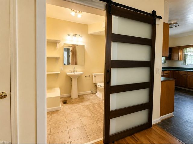 202 Hough AVE, Norfolk, VA 23523