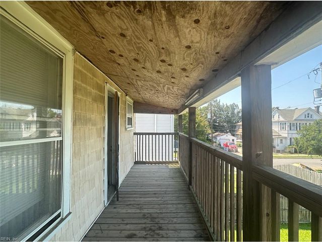 202 Hough AVE, Norfolk, VA 23523