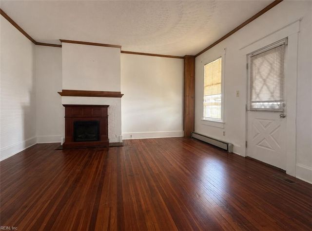 202 Hough AVE, Norfolk, VA 23523