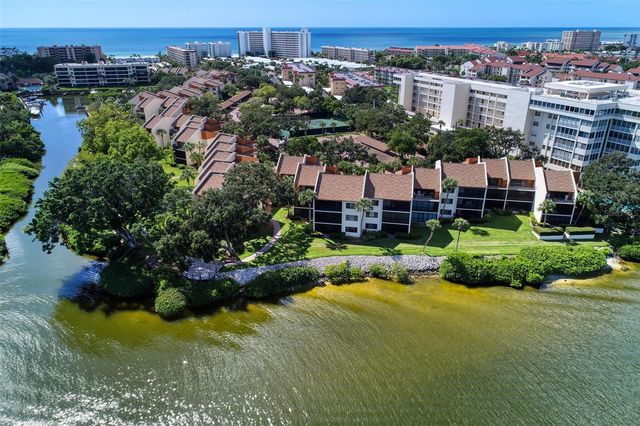 1800 COVE II PLACE 213, Sarasota, FL 34242