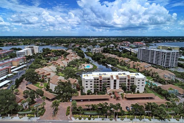 1800 COVE II PLACE 213, Sarasota, FL 34242