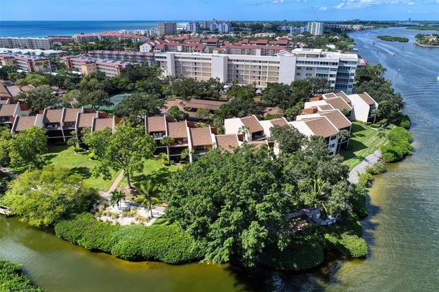1800 COVE II PLACE 213, Sarasota, FL 34242