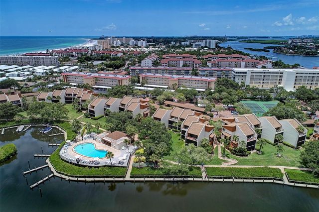 1800 COVE II PLACE 213, Sarasota, FL 34242