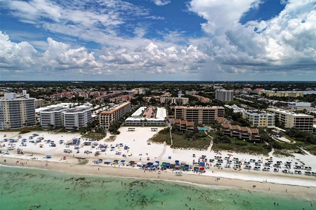 1800 COVE II PLACE 213, Sarasota, FL 34242