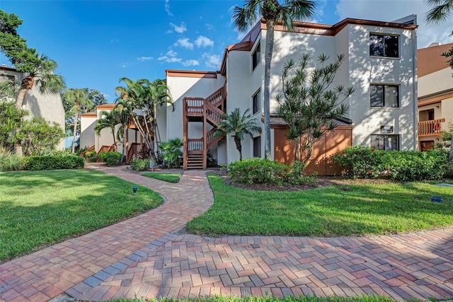 1800 COVE II PLACE 213, Sarasota, FL 34242
