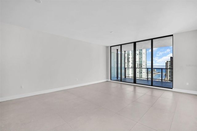 275 1ST AVENUE S 2304, St Petersburg, FL 33701