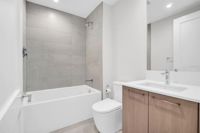 275 1ST AVENUE S 2304, St Petersburg, FL 33701