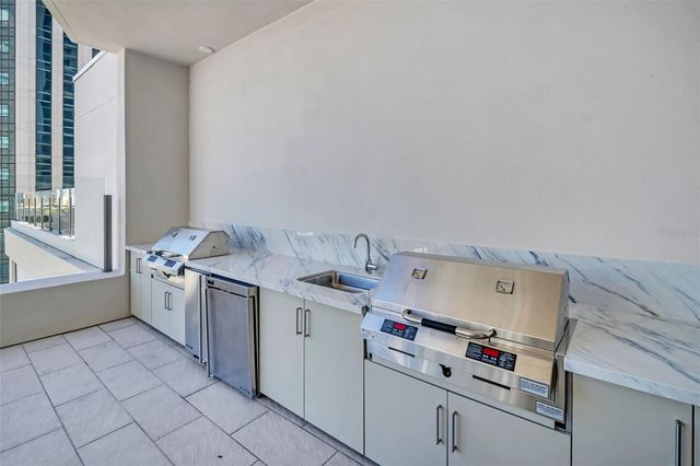 275 1ST AVENUE S 2304, St Petersburg, FL 33701