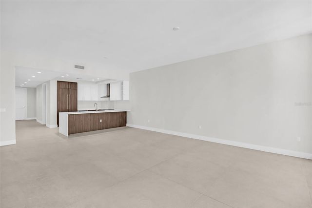 275 1ST AVENUE S 2304, St Petersburg, FL 33701