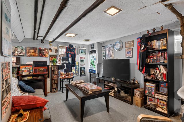 388 CATOR AVE, Jc, Greenville, NJ 07305