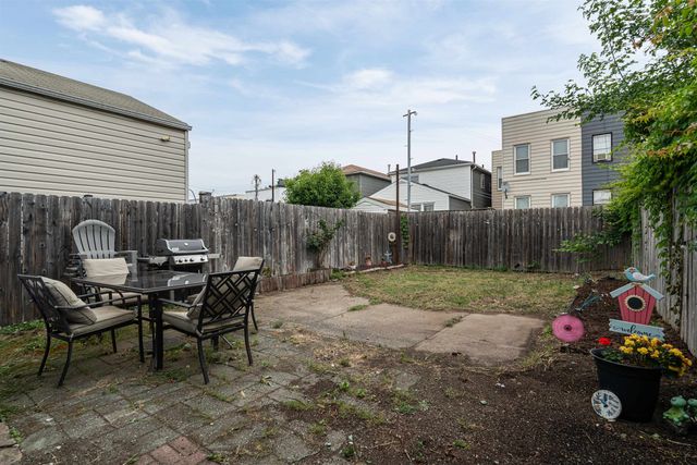 388 CATOR AVE, Jc, Greenville, NJ 07305