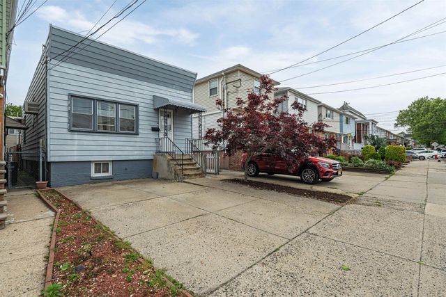 388 CATOR AVE, Jc, Greenville, NJ 07305