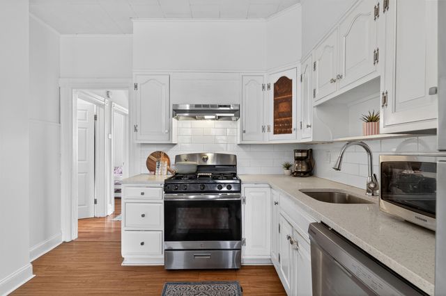 388 CATOR AVE, Jc, Greenville, NJ 07305