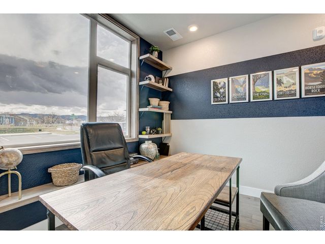 245 High Point Dr 208, Longmont, CO 80504