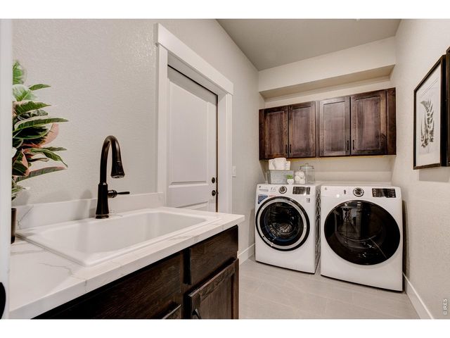 245 High Point Dr 208, Longmont, CO 80504
