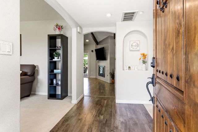 4145 Pasadena Ave, Sacramento, CA 95821