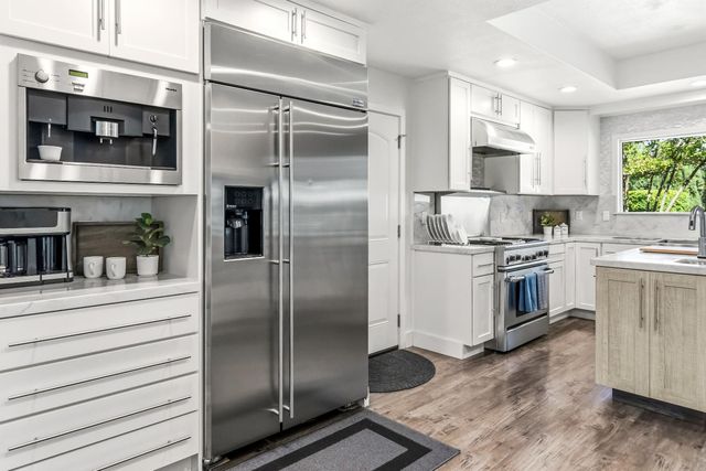 4145 Pasadena Ave, Sacramento, CA 95821