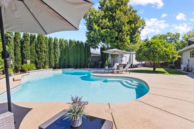 4145 Pasadena Ave, Sacramento, CA 95821