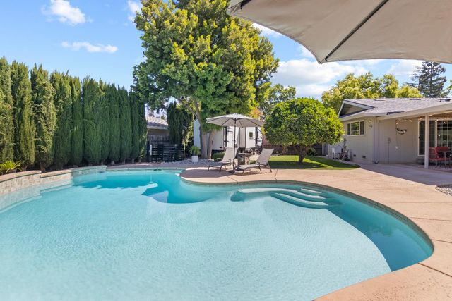 4145 Pasadena Ave, Sacramento, CA 95821