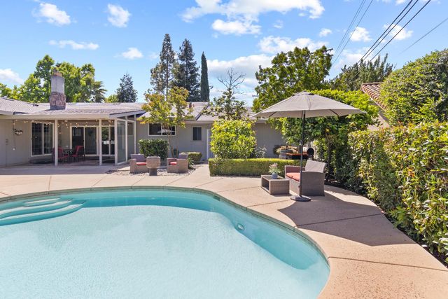 4145 Pasadena Ave, Sacramento, CA 95821