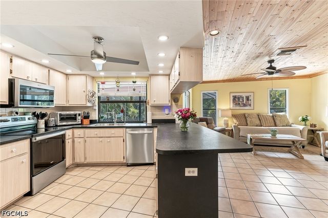 10099 Tropical DR, Bonita Springs, FL 34135