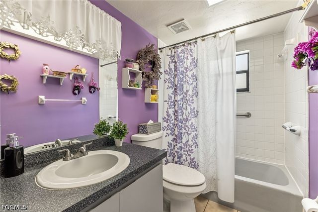 10099 Tropical DR, Bonita Springs, FL 34135