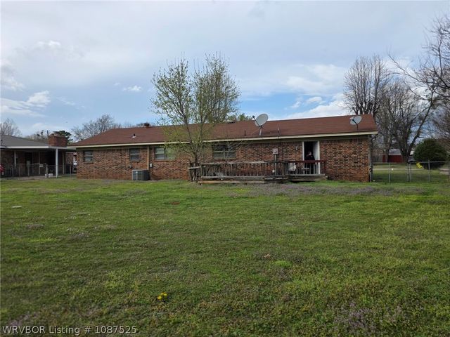 109 Woodbine Avenue, Poteau, OK 74953