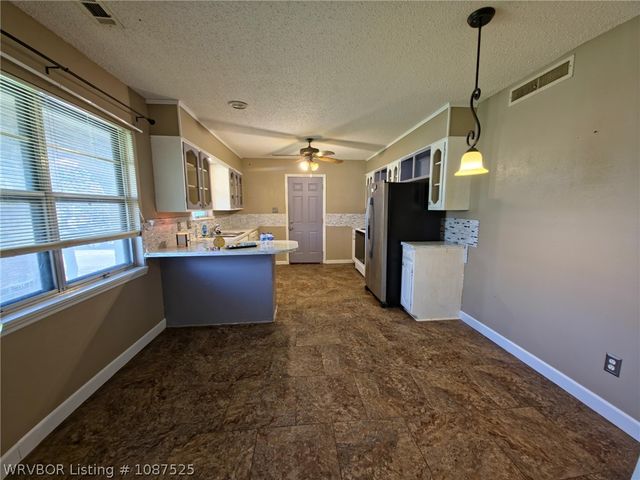 109 Woodbine Avenue, Poteau, OK 74953