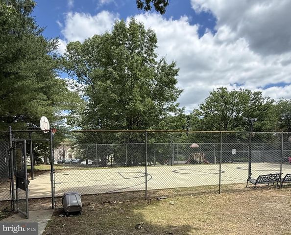 1212 TRISTRAM CIR, Mantua, NJ 08051
