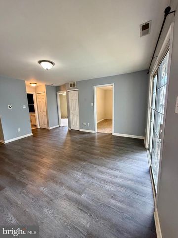 1212 TRISTRAM CIR, Mantua, NJ 08051