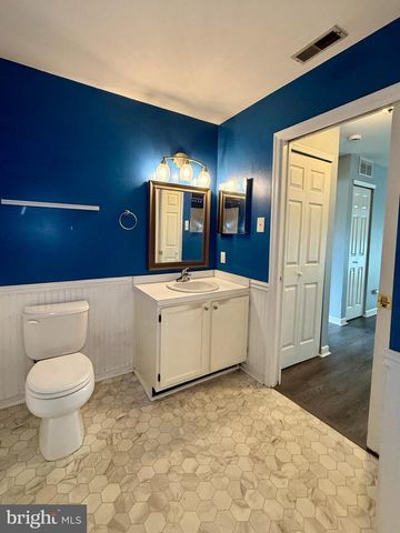 1212 TRISTRAM CIR, Mantua, NJ 08051