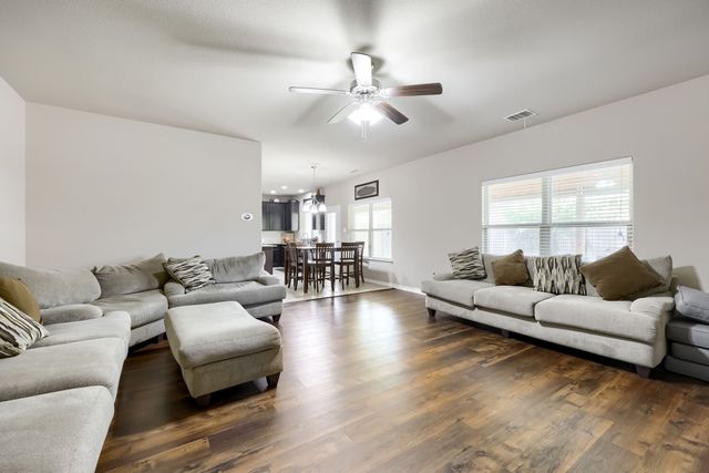 5808 Windy Meadow Lane, Grand Prairie, TX 75052