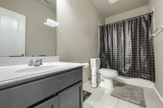 5808 Windy Meadow Lane, Grand Prairie, TX 75052