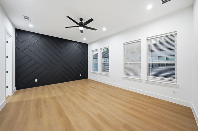 306 E 7th Street, Dallas, TX 75203