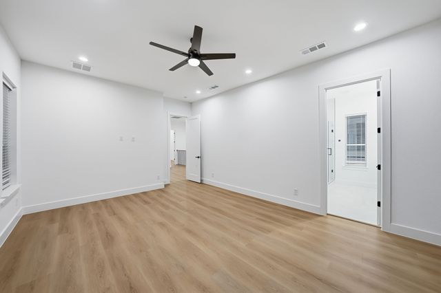306 E 7th Street, Dallas, TX 75203
