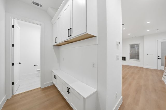 306 E 7th Street, Dallas, TX 75203