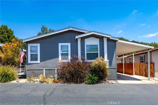 3909 Reche Road 127, Fallbrook, CA 92028